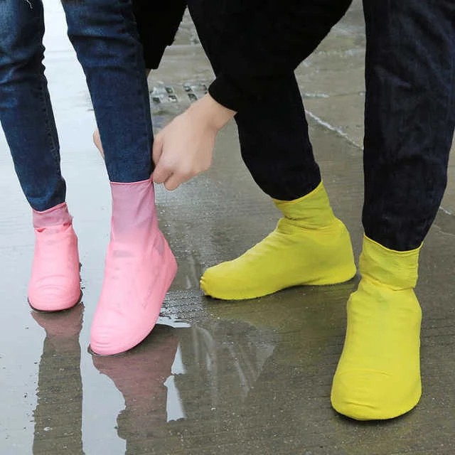 SKSTECH Ready Stock Waterproof Shoes Cover Anti-slip Reusable Rain Shoe Cover Kasut Hujan Soft Silicone Elastic Motorcycle Rain Boot(1 Pair)